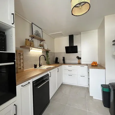 Les Graves, Belle Maison Proche De Chateau Pape Clement Holiday home